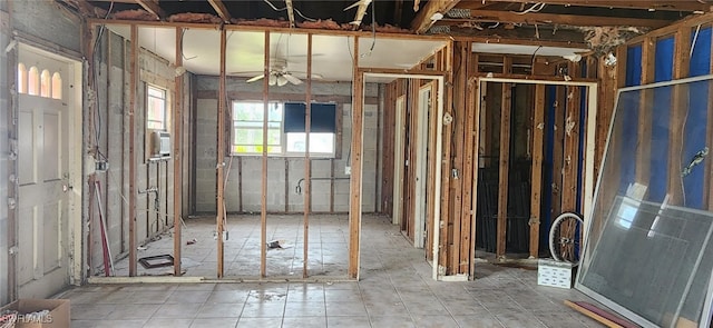 miscellaneous room with ceiling fan