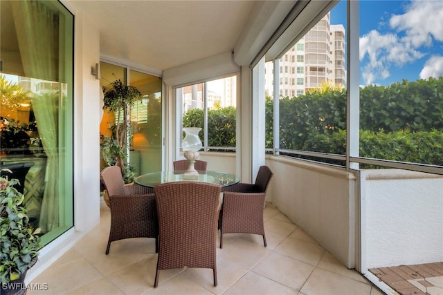 view of sunroom / solarium