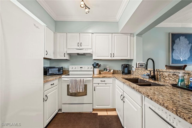 803 River Point Dr Unit 306B, Naples, FL 34102 - kitchen featuring a sink, under cabinet range hood, white cabinets, and white appliances