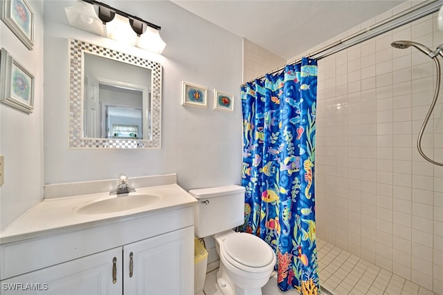 bathroom featuring a shower with curtain, vanity, and toilet