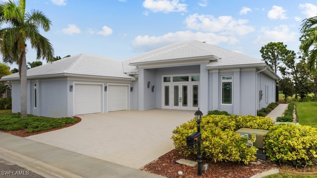 view of front of property featuring a garage