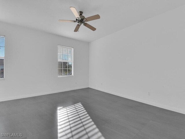 empty room with ceiling fan