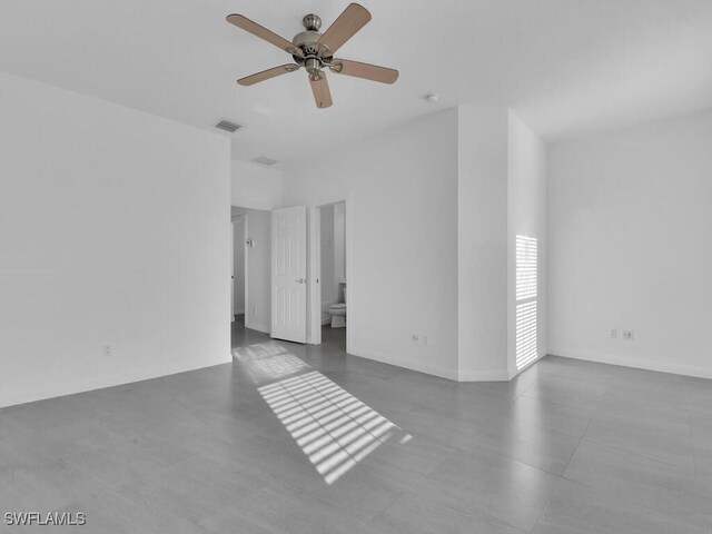 empty room with ceiling fan