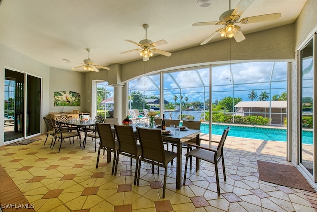 dining area with ceiling fan