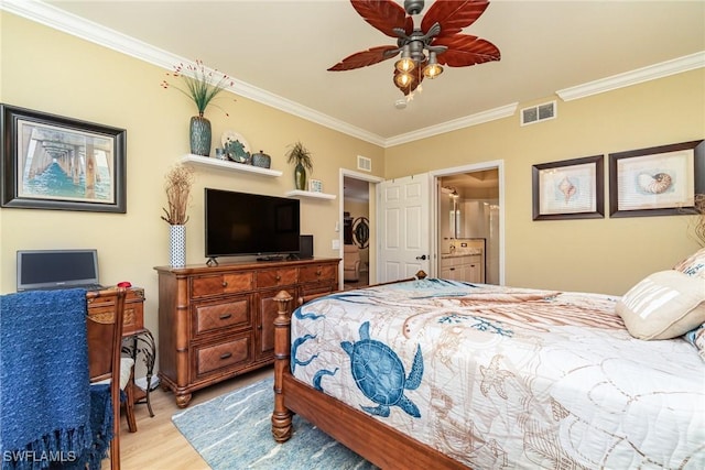 bedroom featuring ceiling fan, crown molding, and light hardwood / wood-style flooring