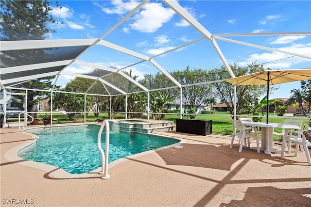 view of swimming pool featuring an in ground hot tub, a patio area, and glass enclosure