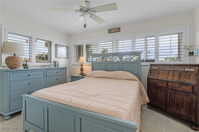 bedroom featuring ceiling fan