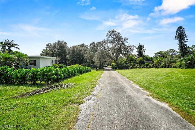 Listing photo 3 for 10894 Goodwin St, Bonita Springs FL 34135