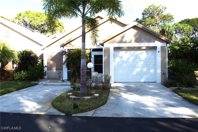 view of front facade featuring a garage