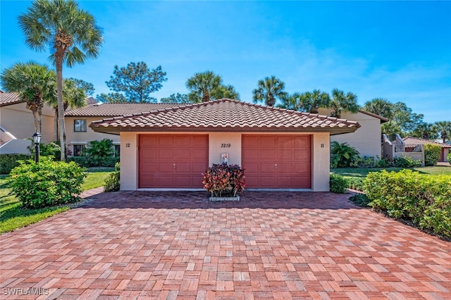 view of front of house with a garage