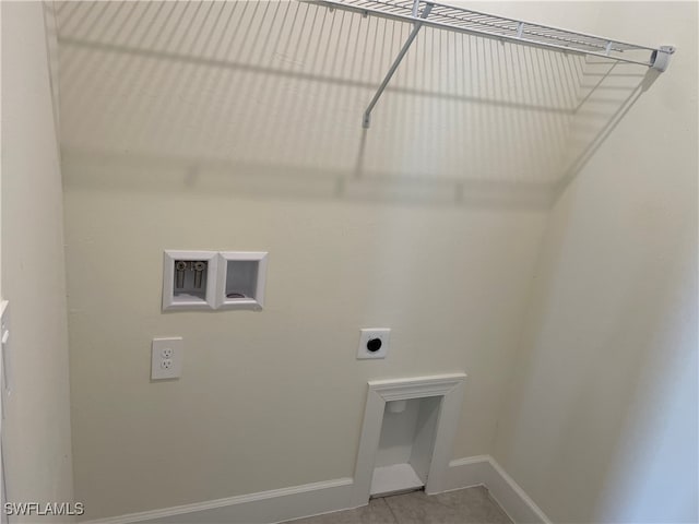 laundry room with electric dryer hookup