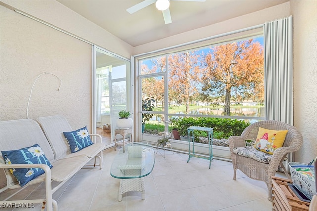 sunroom / solarium with ceiling fan