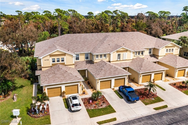 view of front of house featuring a front yard