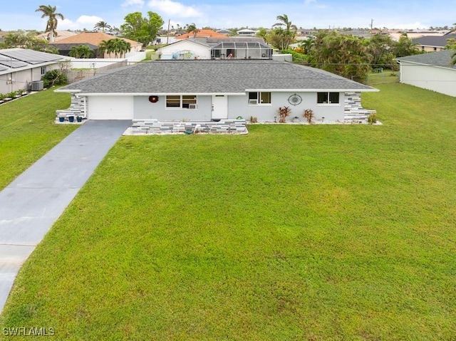 view of front of house with a front lawn