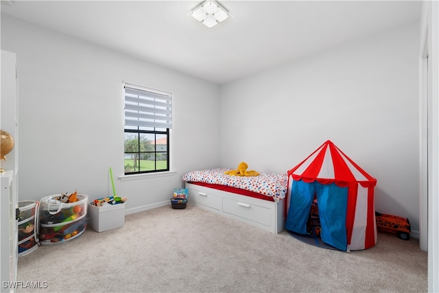 bedroom with carpet flooring