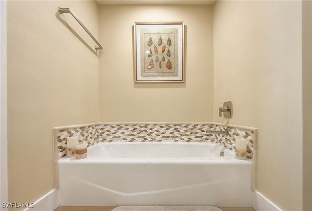 bathroom featuring a bathtub