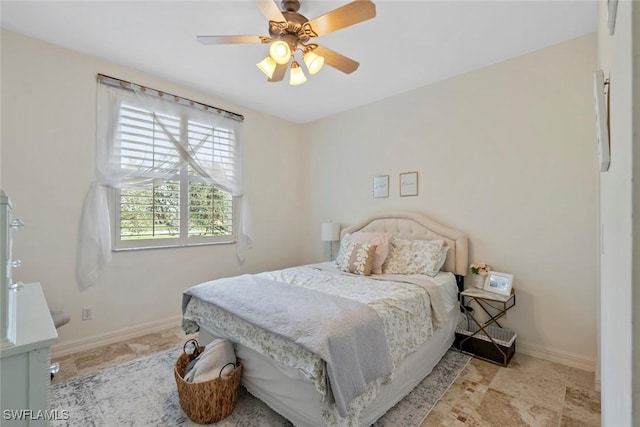 bedroom with ceiling fan