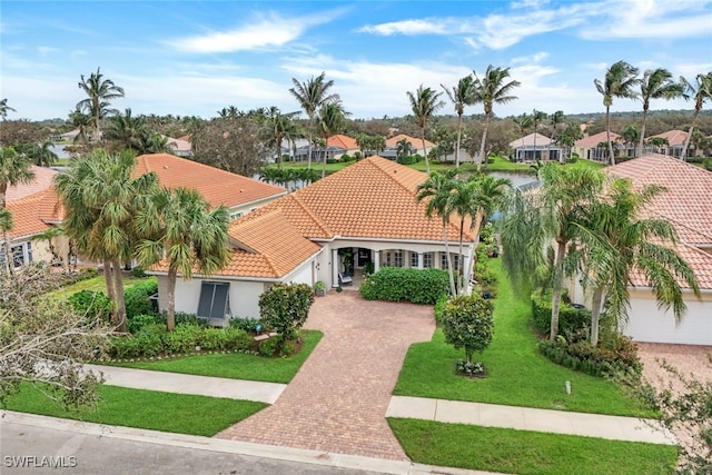 exterior space featuring a front yard