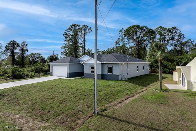 164 Thornton Ave S, Lehigh Acres, FL 33974 - ranch-style home with a garage and a front lawn