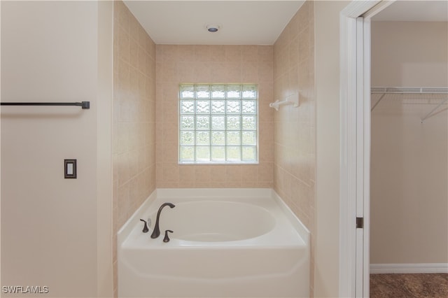 bathroom featuring a bathing tub