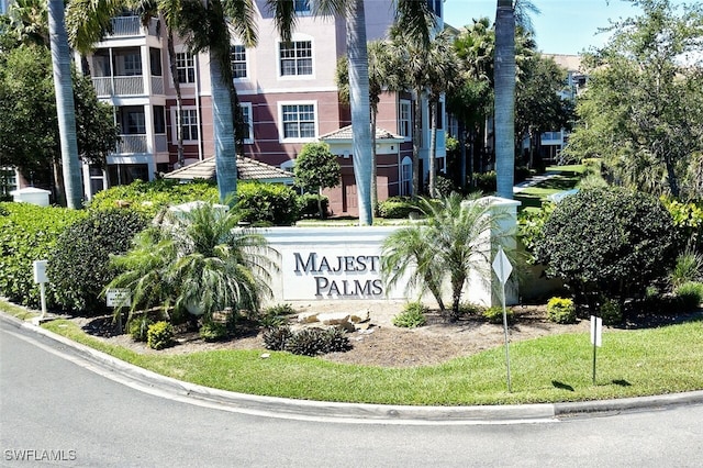 view of community / neighborhood sign