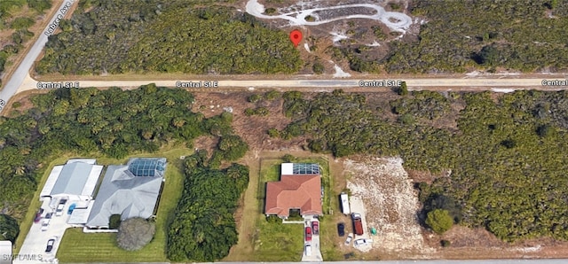 Listing photo 2 for 723 Central St E, Lehigh Acres FL 33974