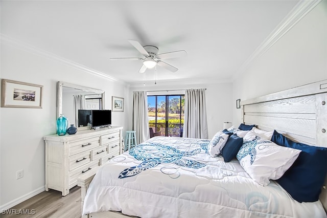 bedroom featuring crown molding, light hardwood / wood-style flooring, access to exterior, and ceiling fan