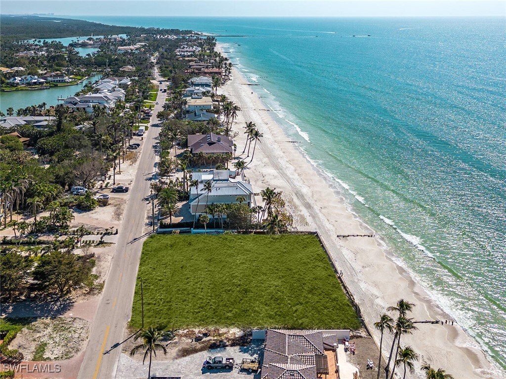 3600 Gordon Dr, Naples, FL 34102