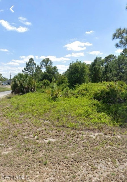 Listing photo 3 for 2515 54th St W, Lehigh Acres FL 33971