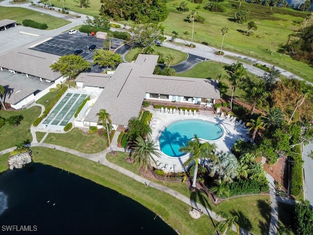 bird's eye view with a water view