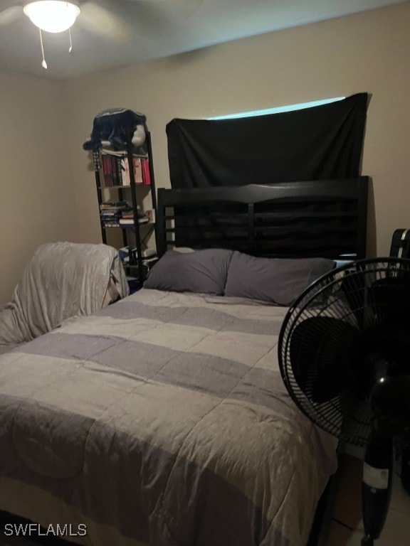 bedroom featuring ceiling fan