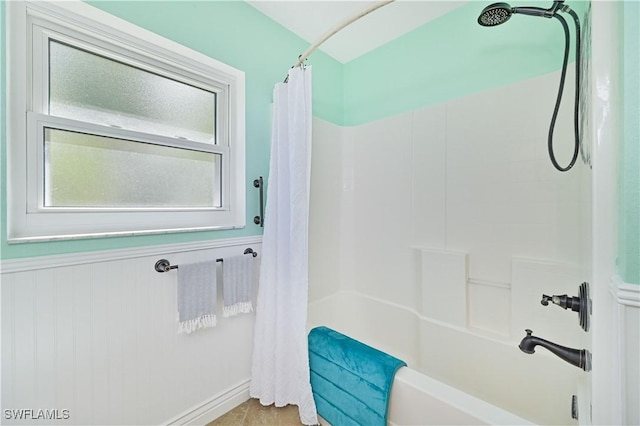 3922 NE 23rd Pl, Cape Coral, FL 33909 - full bathroom with shower / bath combo