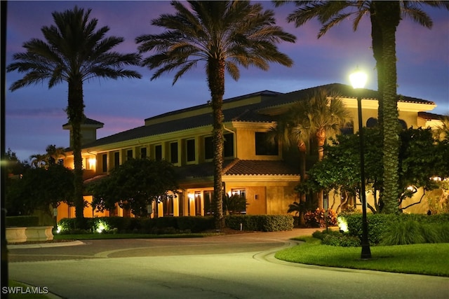 view of front facade