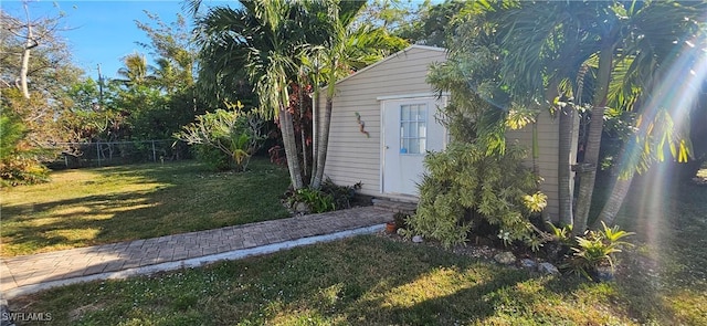 view of yard with a shed