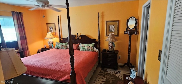 bedroom featuring ceiling fan