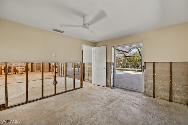 spare room featuring ceiling fan