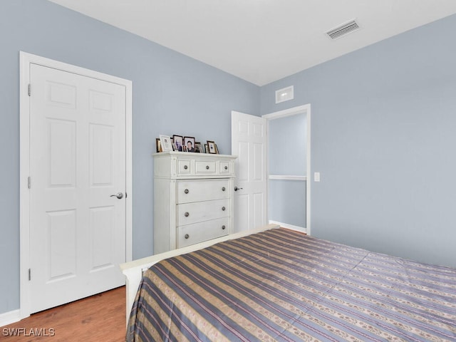 2739 Merida Ln, Cape Coral, FL 33909 - bedroom featuring visible vents