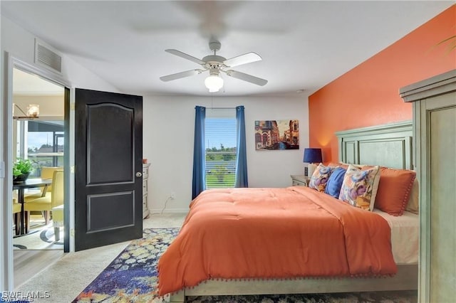 bedroom with ceiling fan