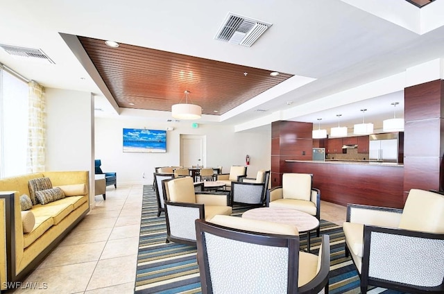 4031 Gulf Shore Blvd N Unit 8E, Naples, FL 34103 - building lobby featuring visible vents