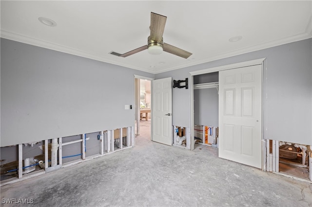 unfurnished bedroom with a closet, ornamental molding, and ceiling fan