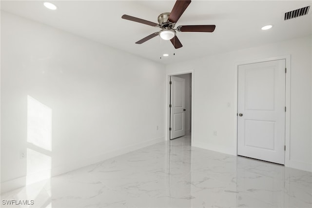 empty room with ceiling fan