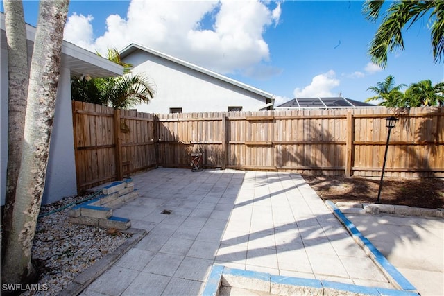 207 SE 20th Pl, Cape Coral, FL 33990 - view of patio featuring fence