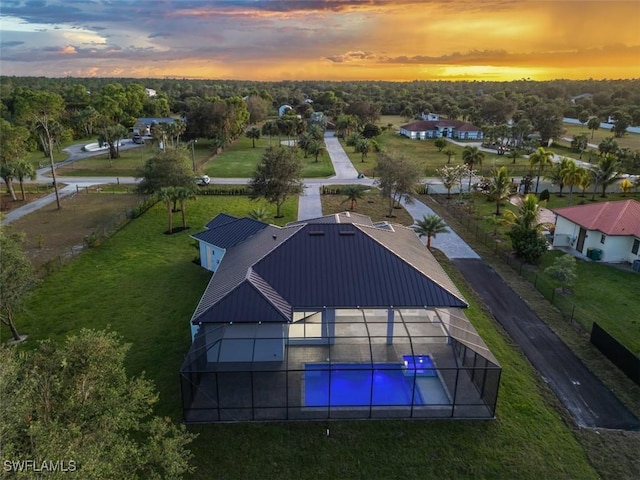 view of aerial view at dusk