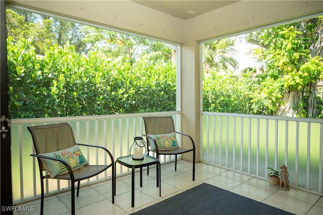 view of sunroom / solarium