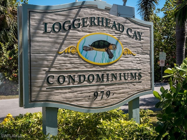 view of community / neighborhood sign