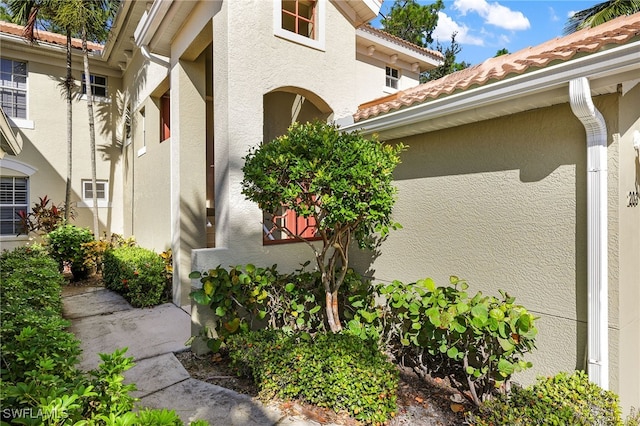 view of property entrance