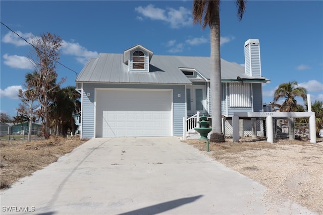 view of front facade featuring a garage