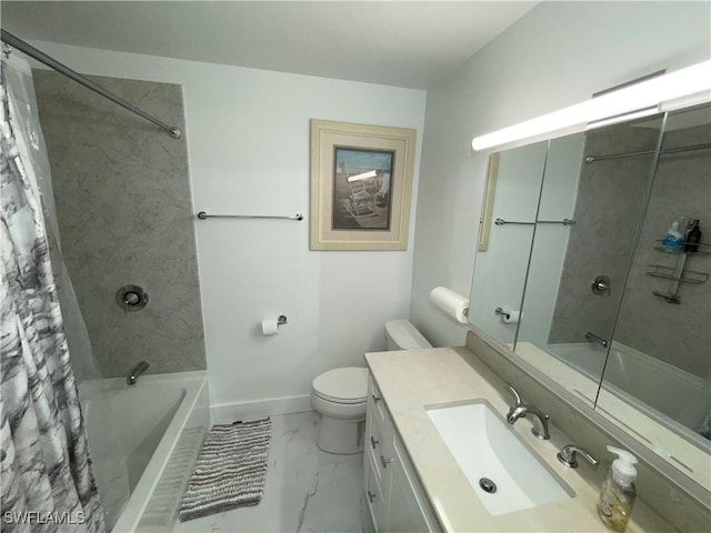 full bathroom featuring vanity, toilet, and shower / bath combo