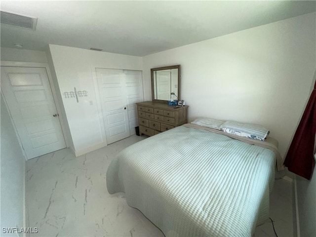 bedroom featuring a closet