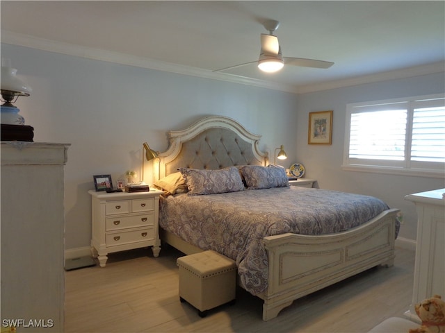 bedroom with crown molding, light wood-type flooring, and ceiling fan